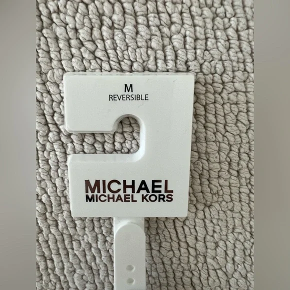 MICHAEL Michael Kors Women’s Reversible Belt | Color: Black and Gray | Size: M - Picture 3 of 12